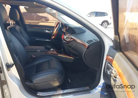 2010 Mercedes-Benz S 400 Hybrid z USA, uszkodzony, nr VIN WDDNG9FB7AA303101